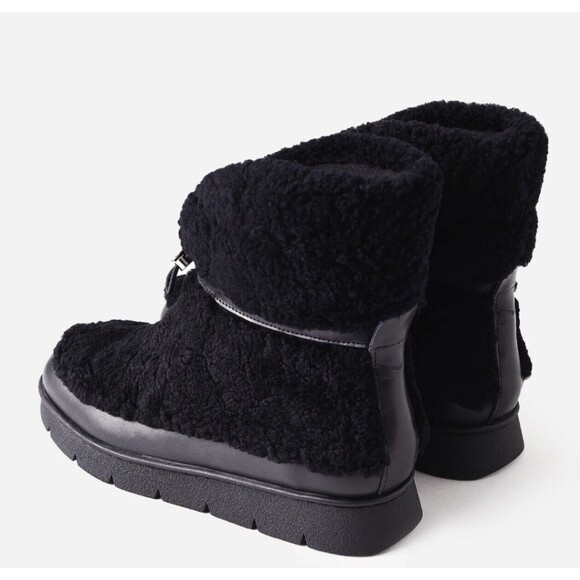 Marc Fisher Kamryn Genuine Shearling Black Leather Bootie Sz 5 1/2 DEFECT - Picture 2 of 12